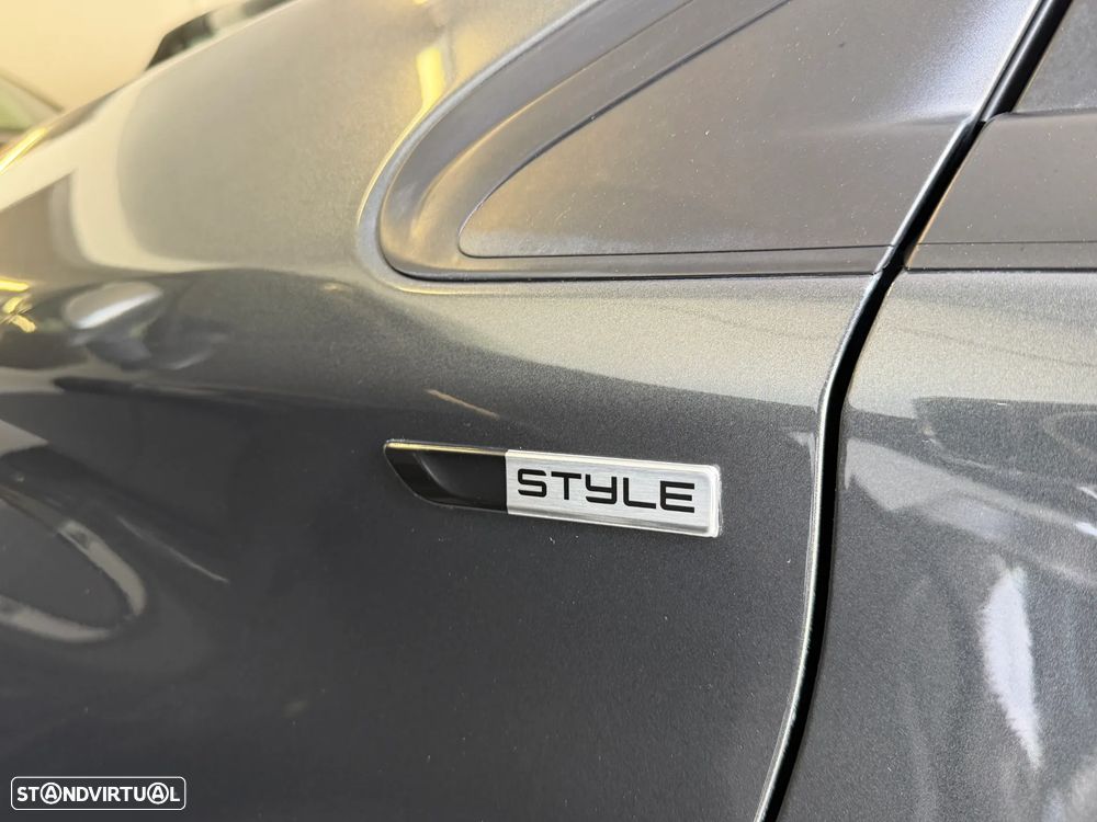 Peugeot 208 1.4 HDi SE Style - 54