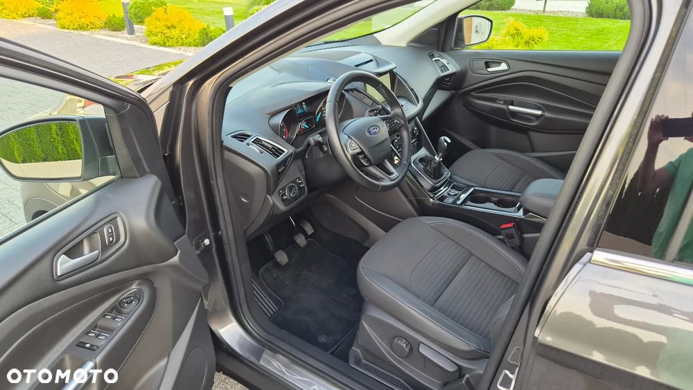 Ford Kuga 1.5 EcoBoost 2x4 Titanium - 7