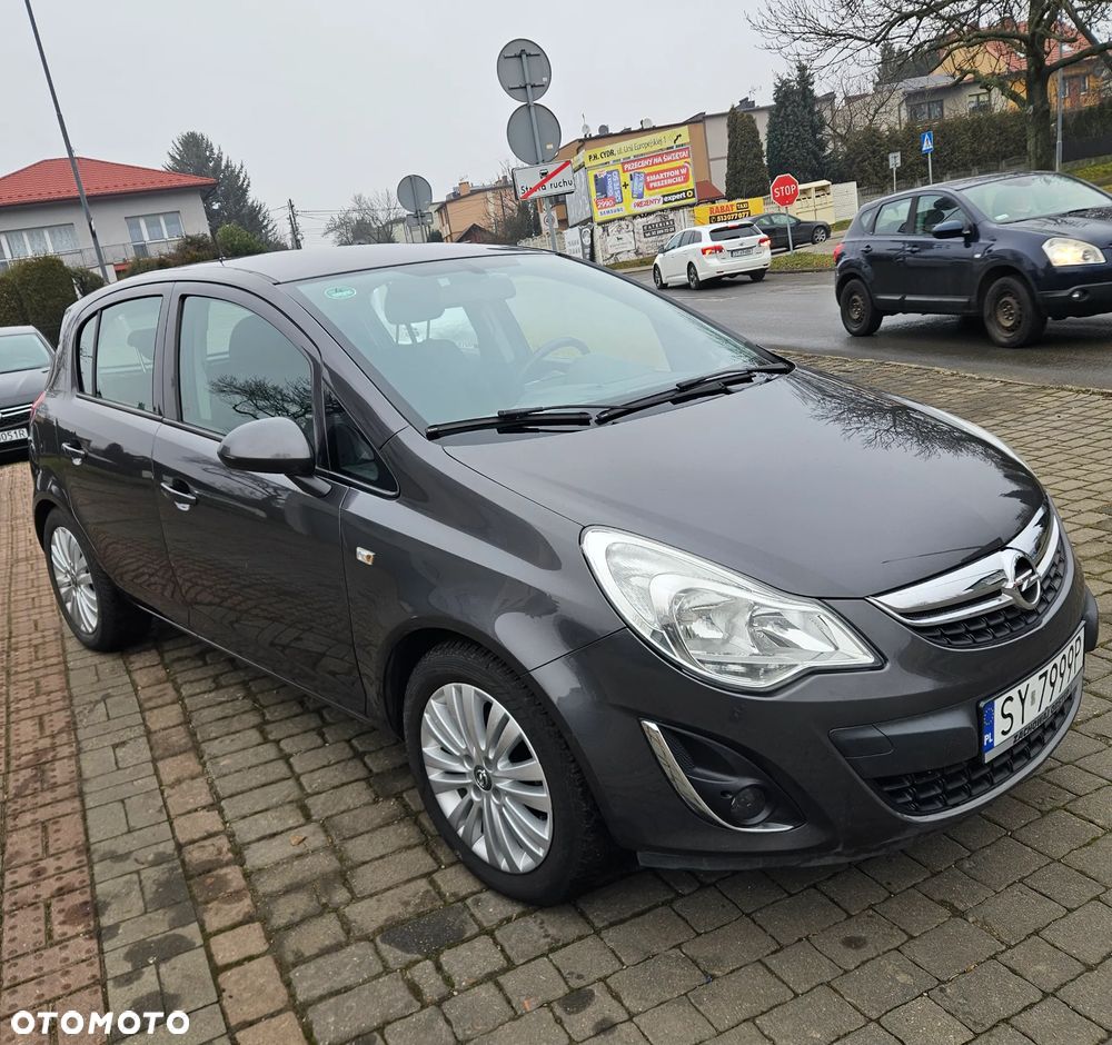 Opel Corsa 1.2 16V Cosmo - 2