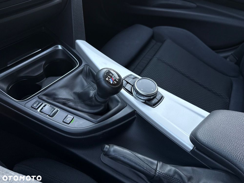 BMW Seria 3 - 16