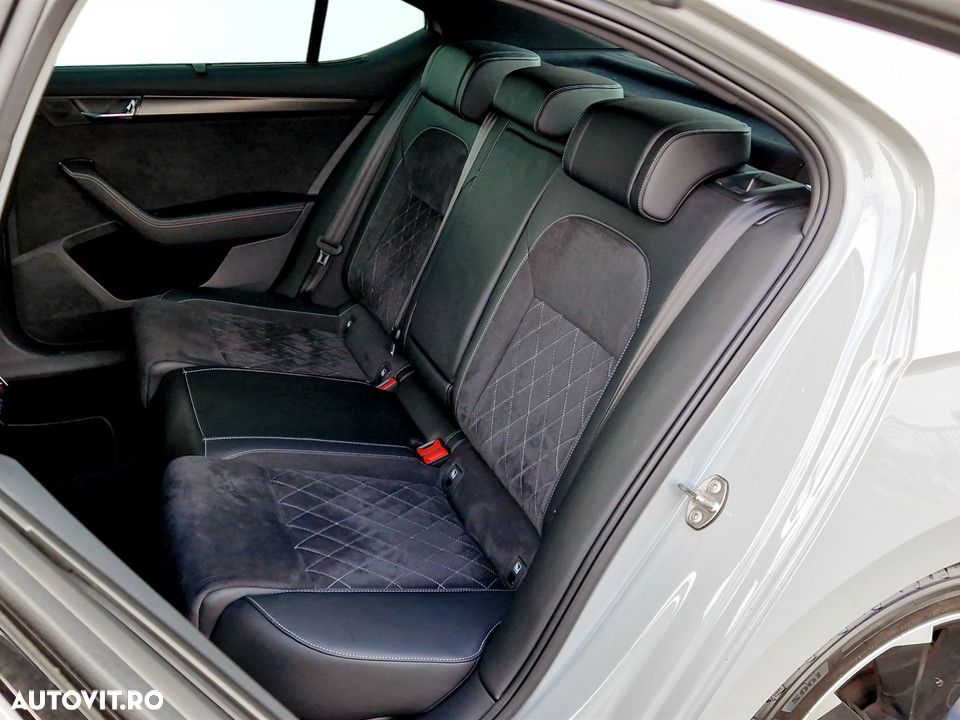 Skoda Superb 2.0 TSI DSG 4X4 Sportline - 13