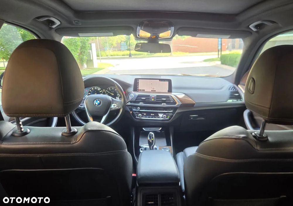 BMW X3 xDrive30i Luxury Line - 11