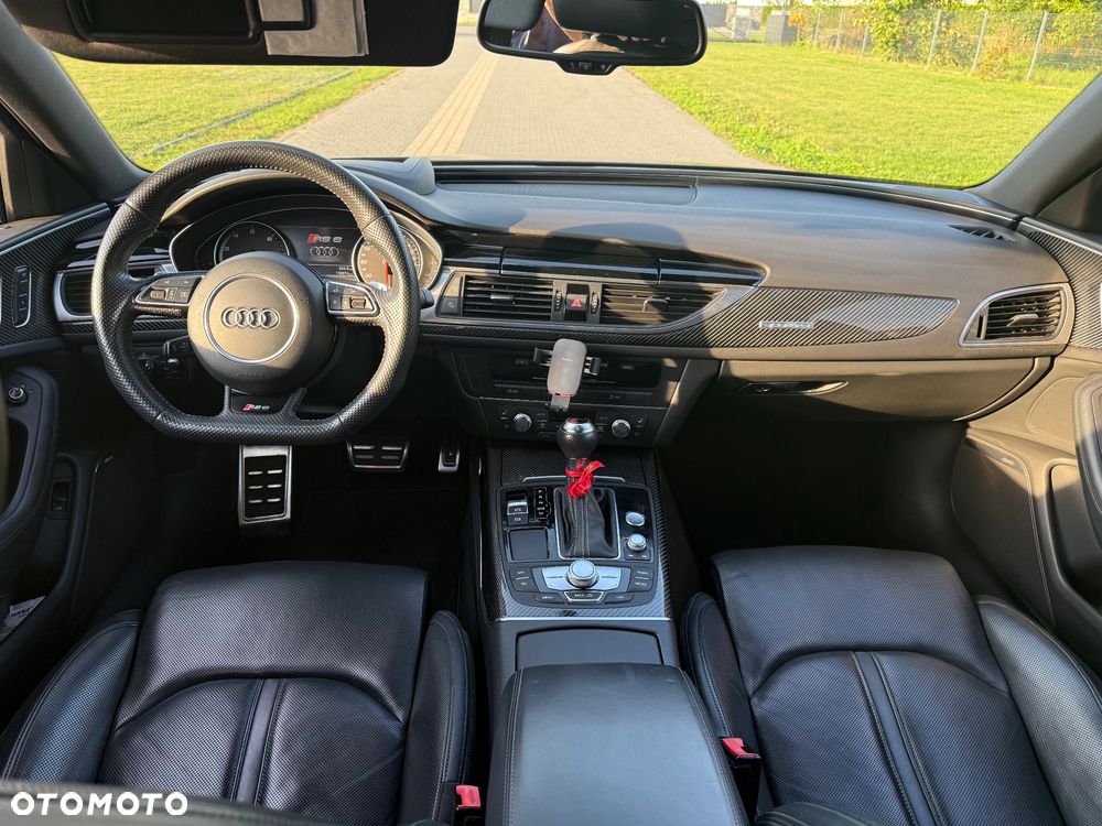Audi RS6 Avant Standard - 11