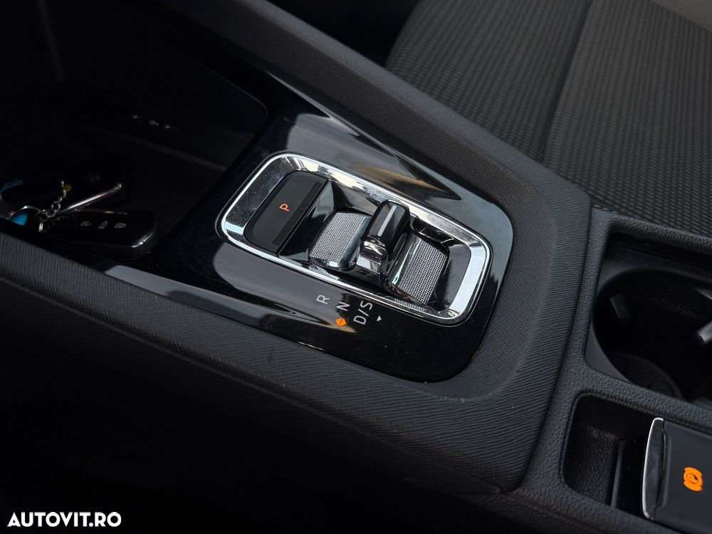 Skoda Octavia 2.0 TDI DSG Premium Edition - 16