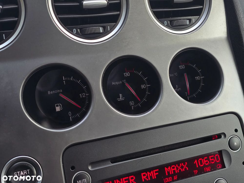 Alfa Romeo Brera 2.2JTS Sky View - 30