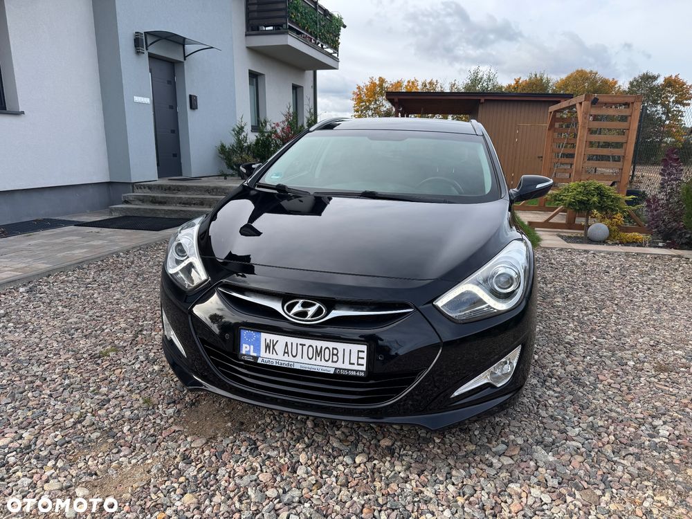 Hyundai i40 Kombi blue 1.6 Family+ - 8
