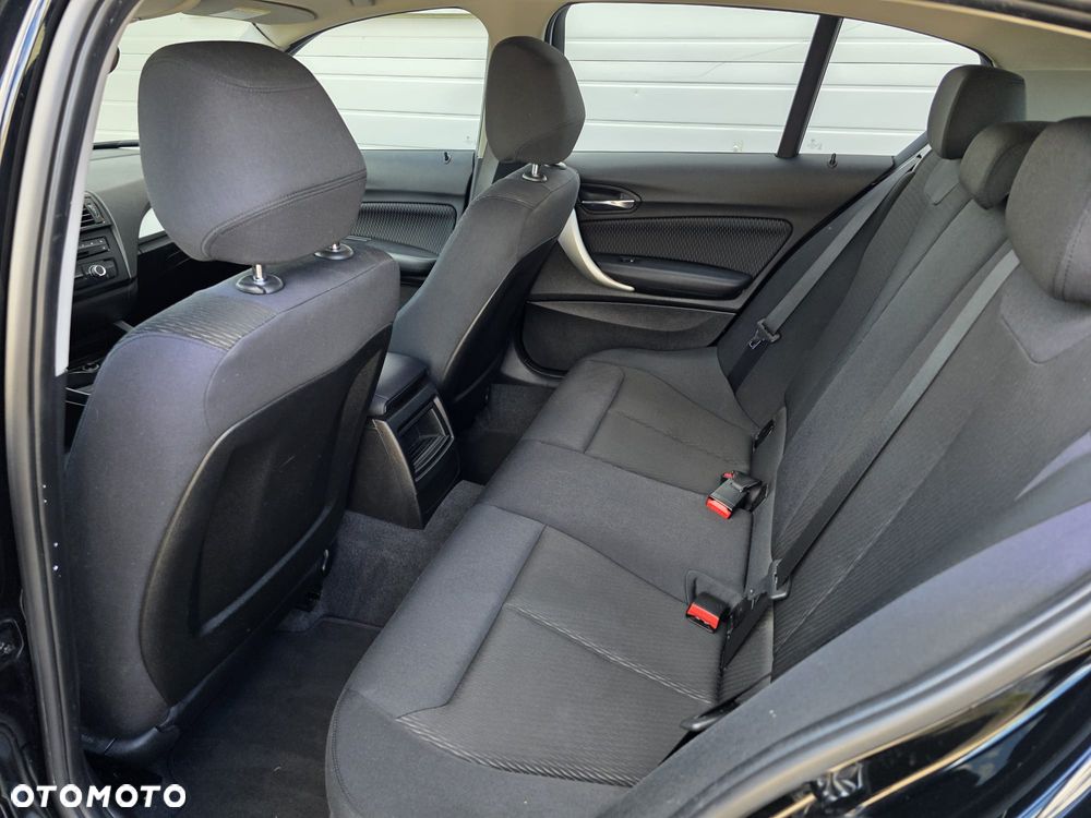 BMW Seria 1 116i - 27