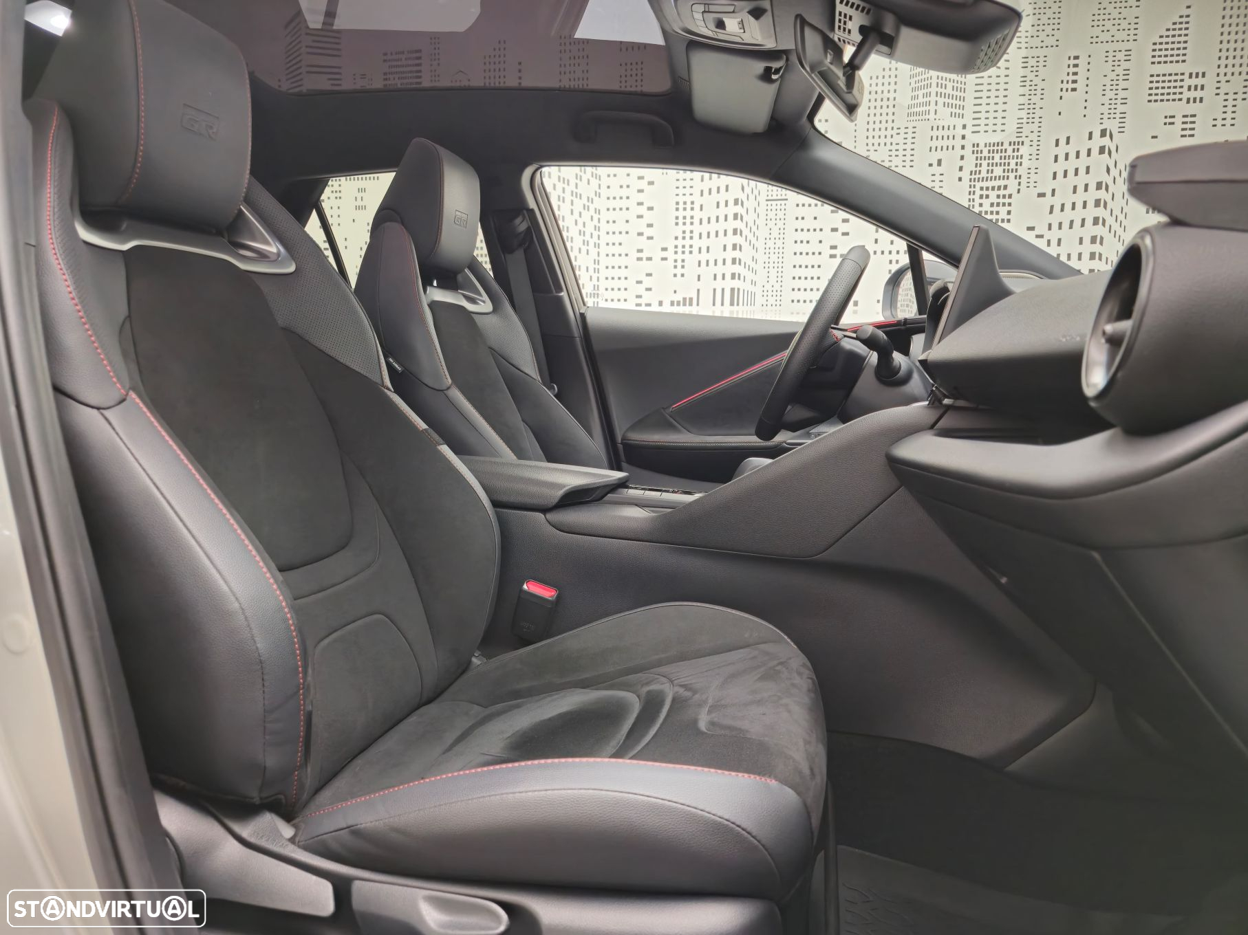 Toyota C-HR - 6