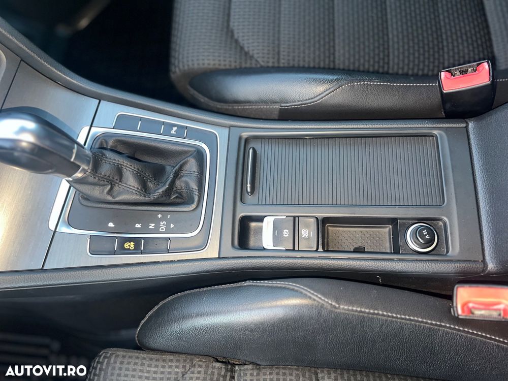 Volkswagen Golf 2.0 TDI DPF BMT DSG Highline - 18