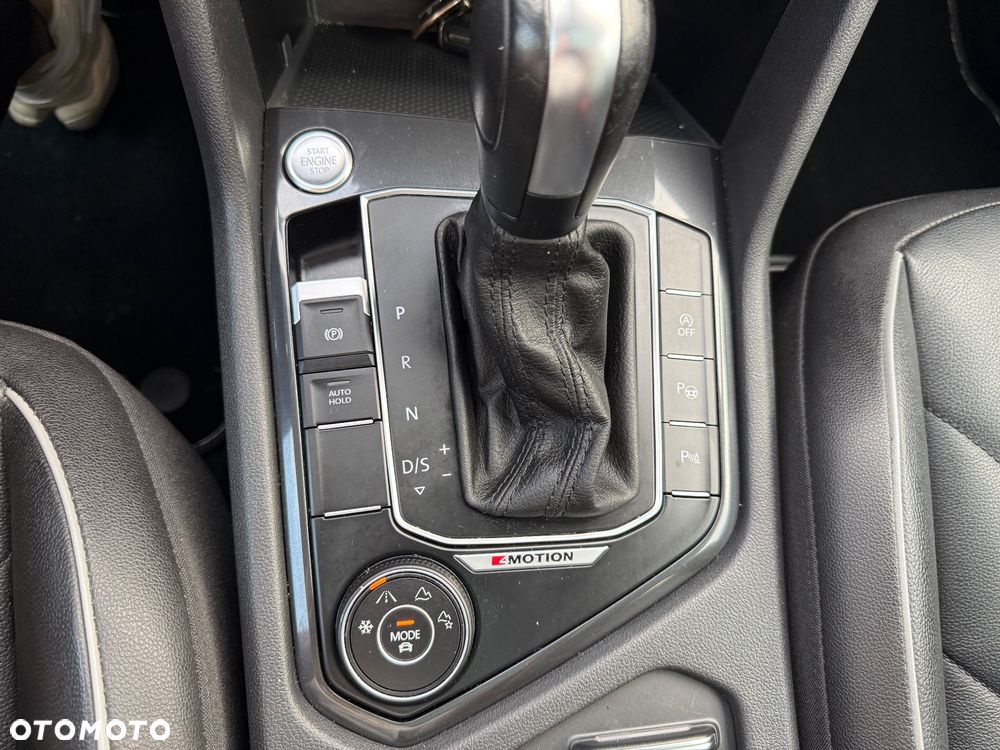 Volkswagen Tiguan - 17
