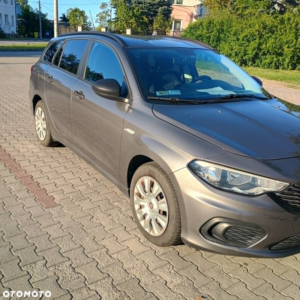 Fiat Tipo 1.4 T-Jet 16v Easy - 1