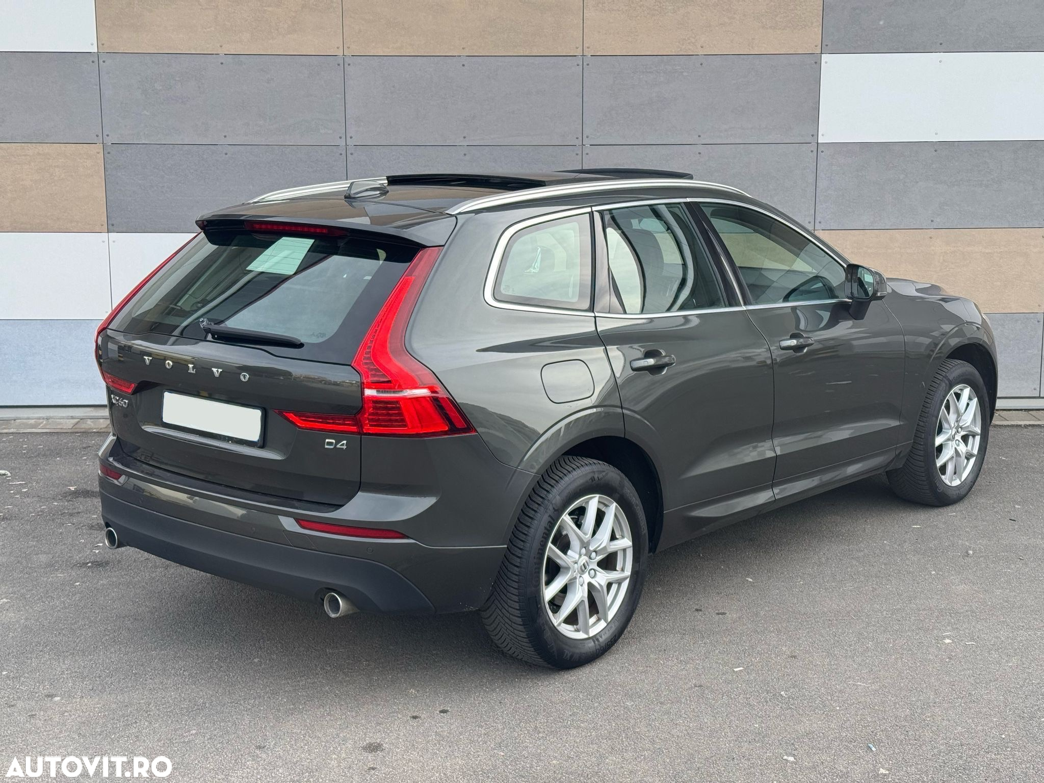 Volvo XC 60 D4 Geartronic Momentum - 9