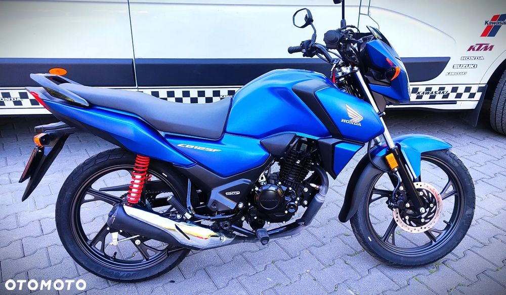Honda CBF - 2