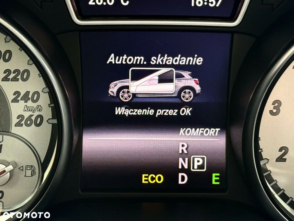 Mercedes-Benz GLA - 28