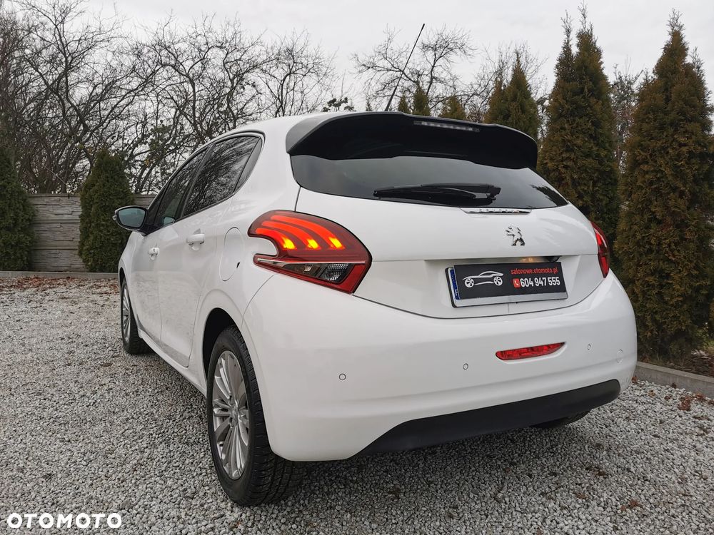 Peugeot 208 Blue-HDi 100 Stop&Start Style - 30