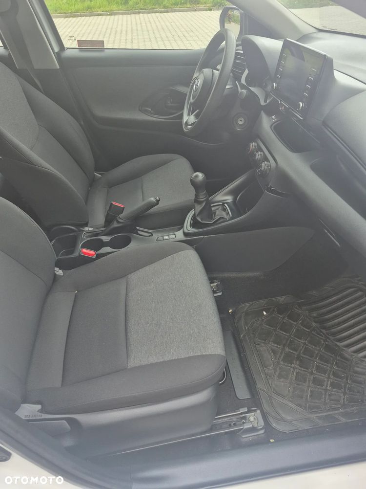 Toyota Yaris 1.0 Comfort - 24