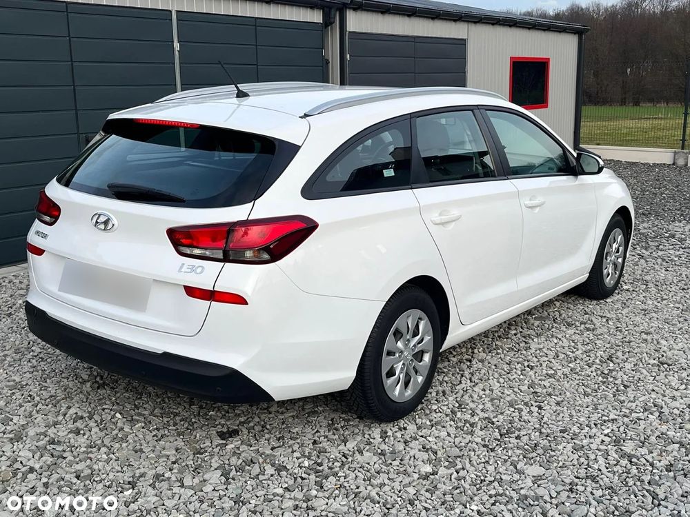 Hyundai i30 1.6 D Classic + - 2