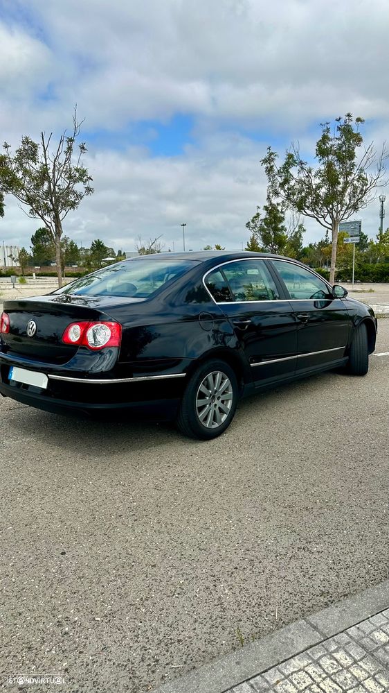 VW Passat 1.6 FSi Comfortline - 3
