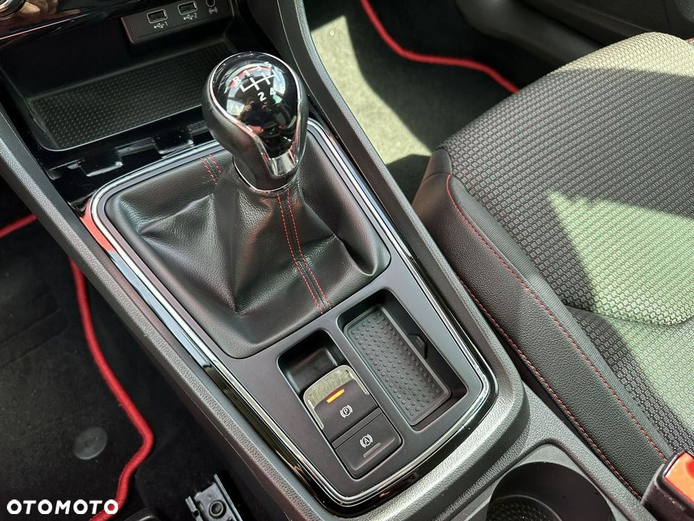 Seat Leon Sportstourer 1.5 EcoTSI Evo FR S&S - 28