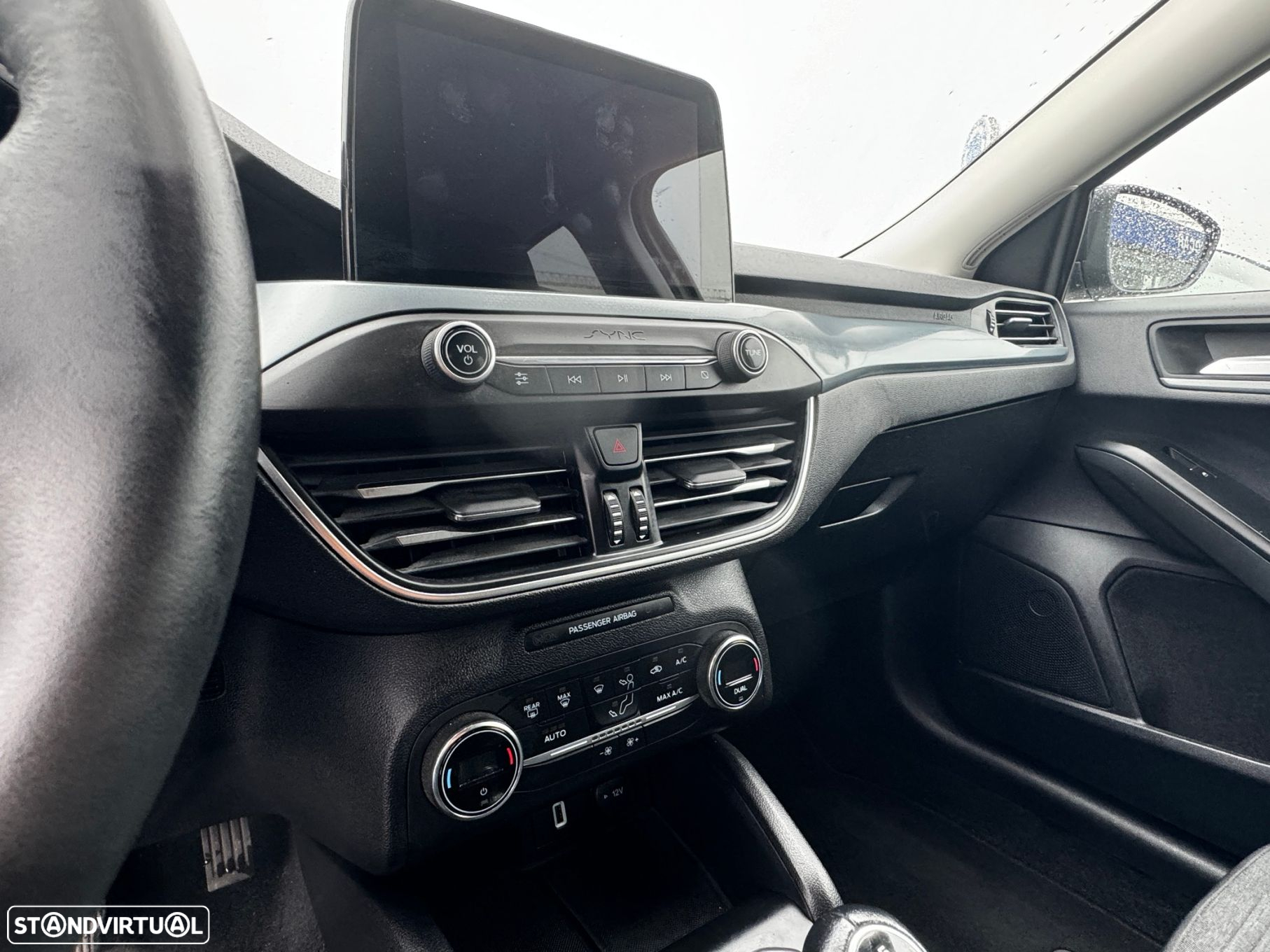 Ford Focus 1.0 EcoBoost Active X - 14