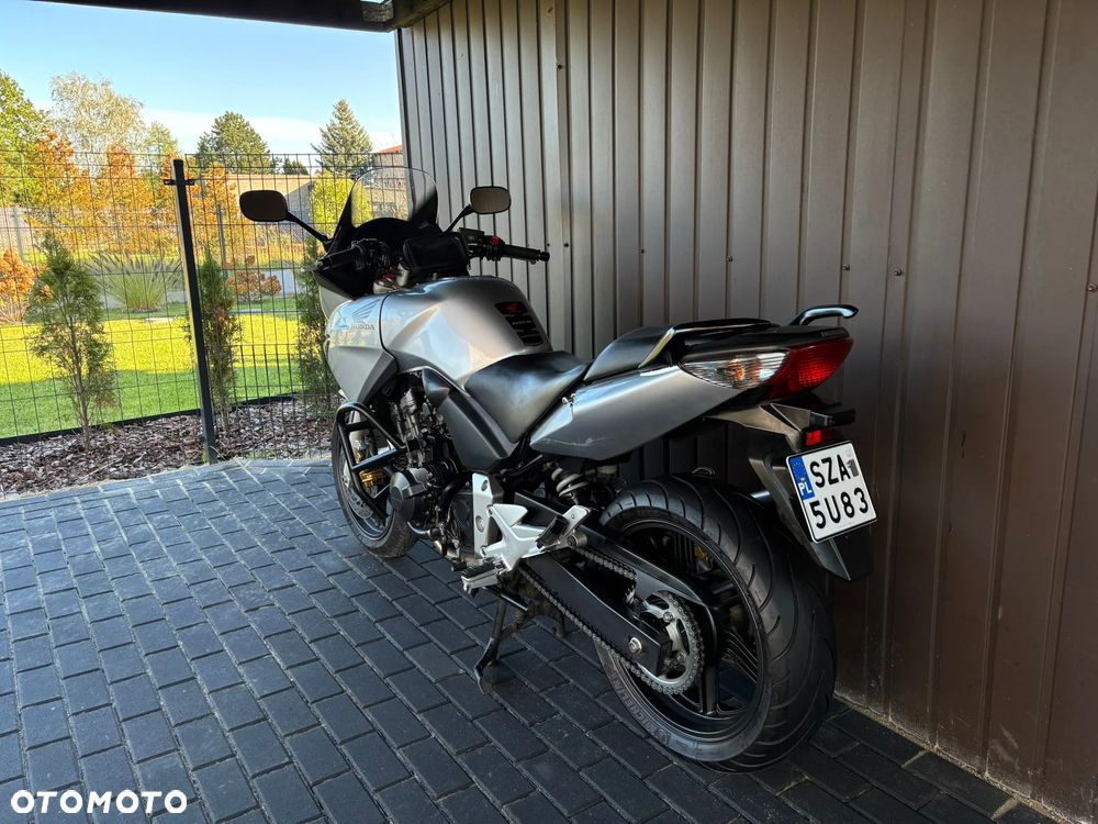 Honda CBF - 19
