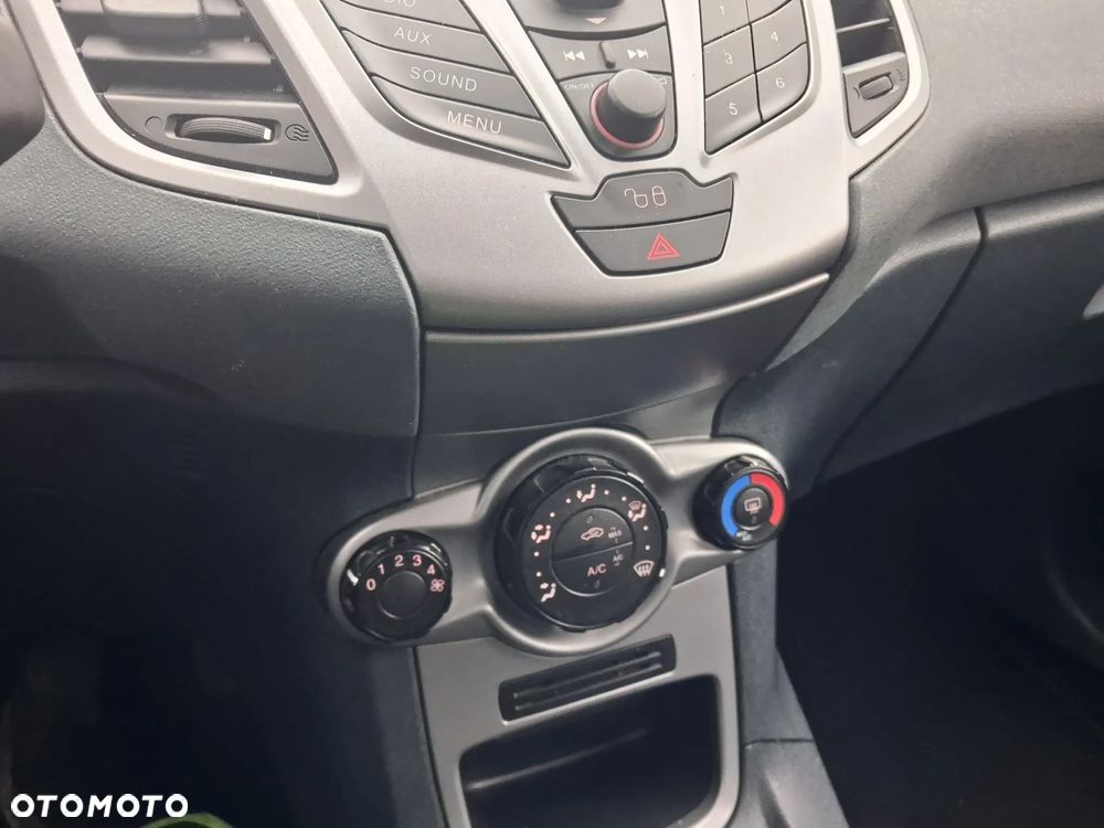 Ford Fiesta 1.25 Silver X plus - 13