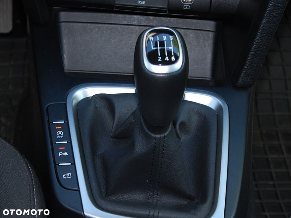 Kia Ceed - 30