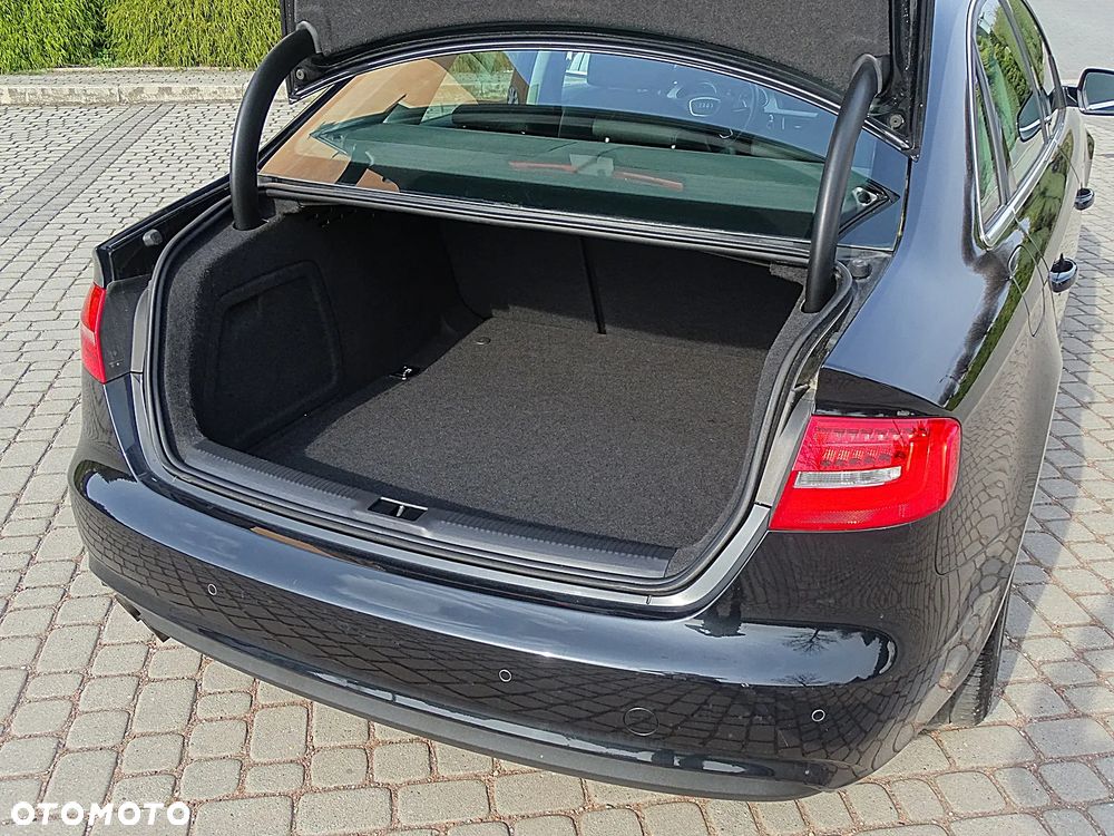 Audi A4 Limousine - 20