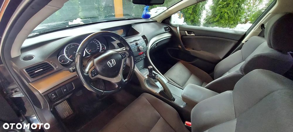 Honda Accord 2.2d Executive - 11