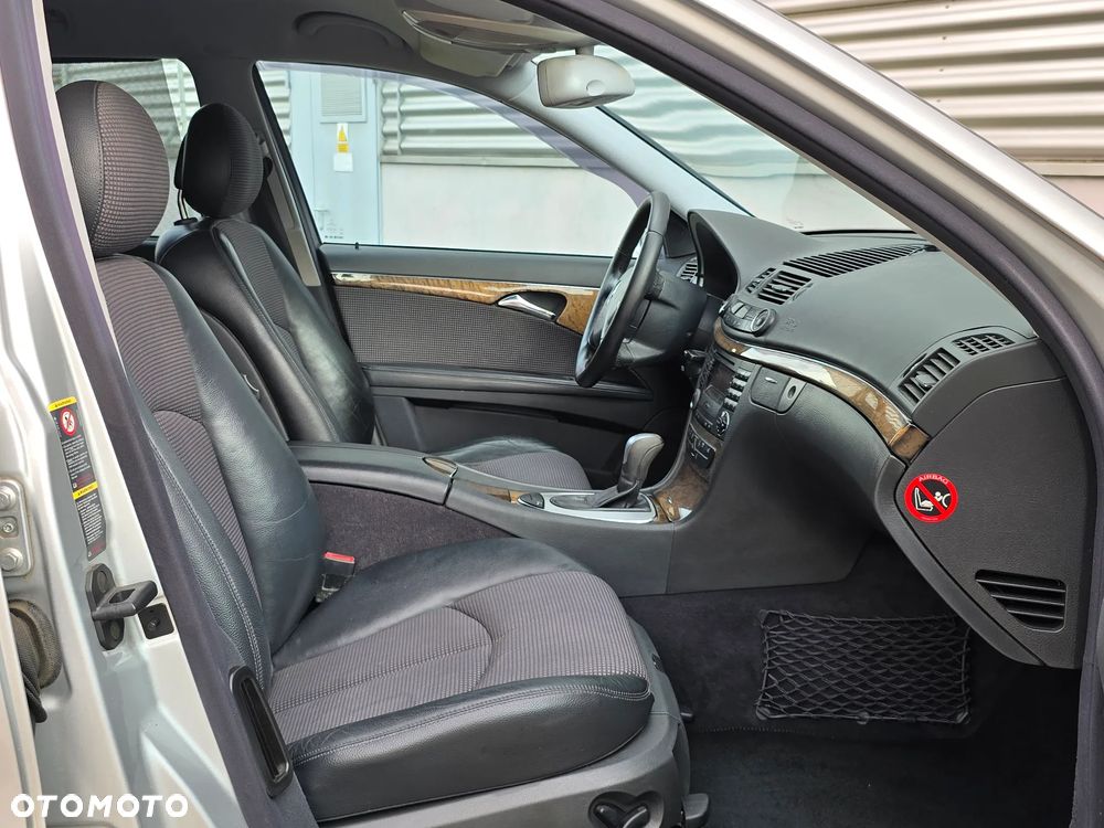 Mercedes-Benz Klasa E 320 T Avantgarde - 14