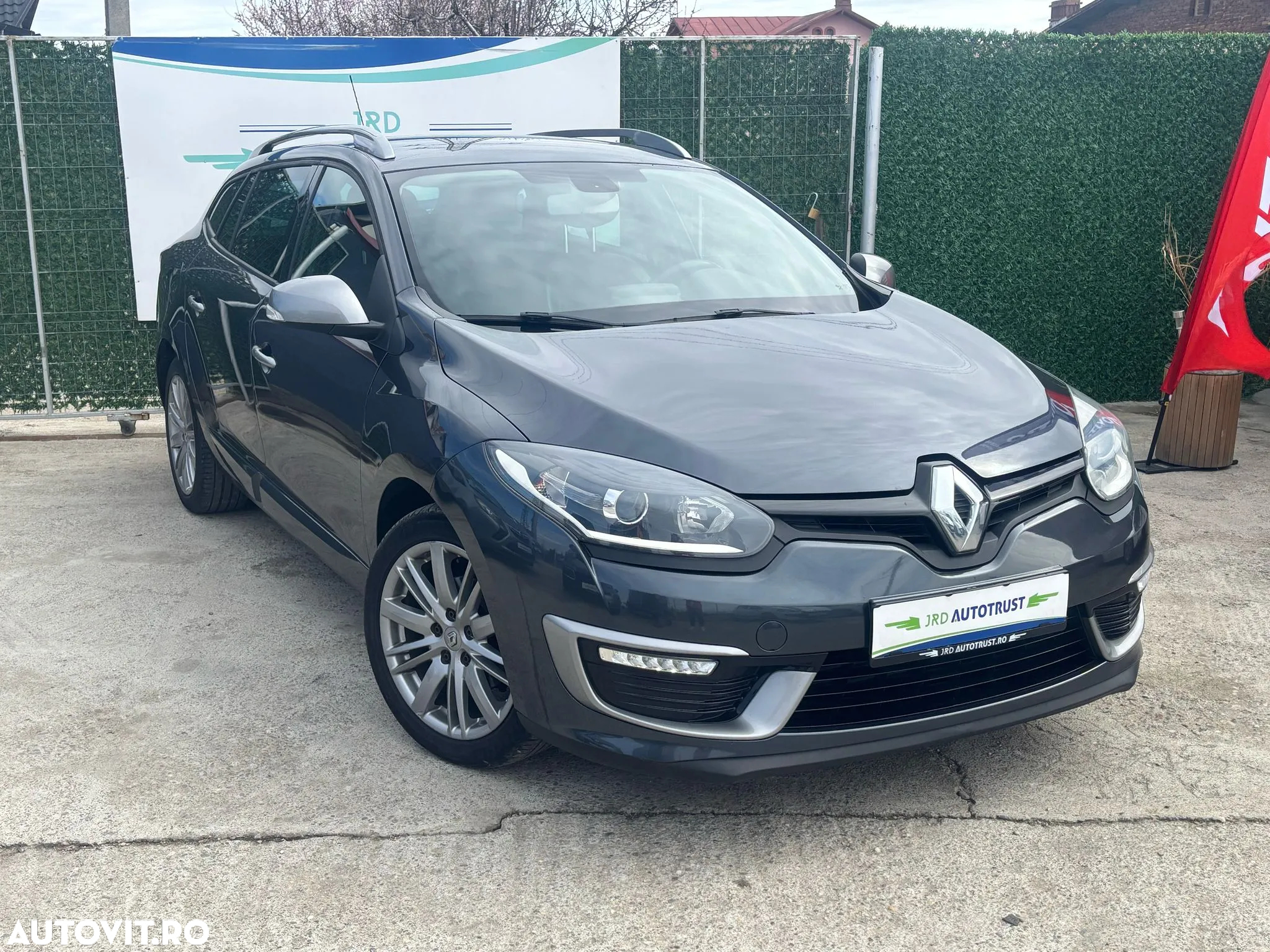 Renault Megane ENERGY dCi 110 GT LINE - 2