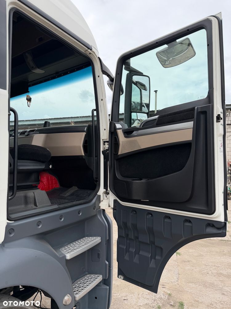 MAN TGX 18.460 EFFICIENTLINE / AUTOMAT / 2 SZTUKI !! / STANDARD / 2017 ROK - 36