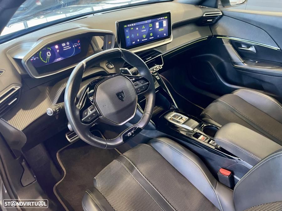 Peugeot 2008 1.2 PureTech GT Pack EAT8 - 11