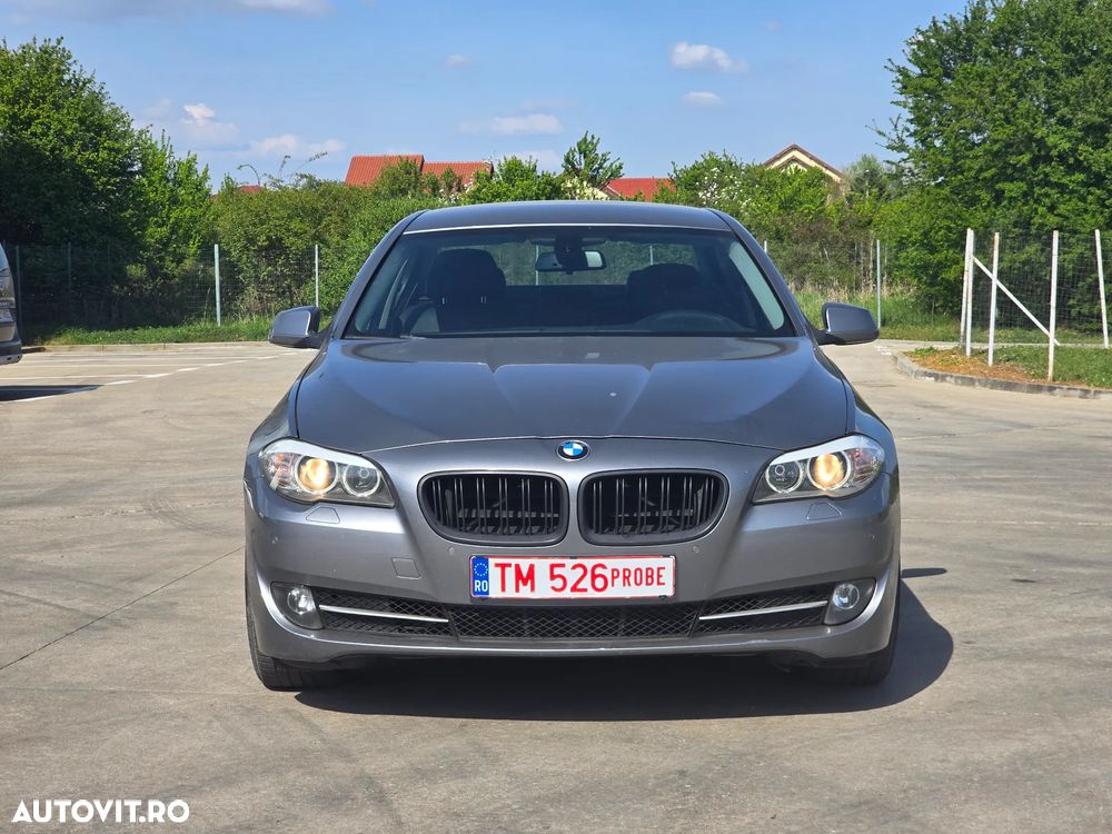BMW Seria 5 520d Aut. - 9