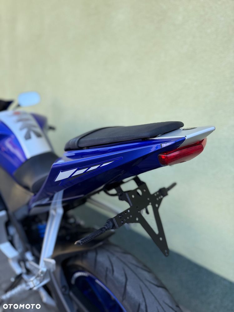 Yamaha YZF - 20