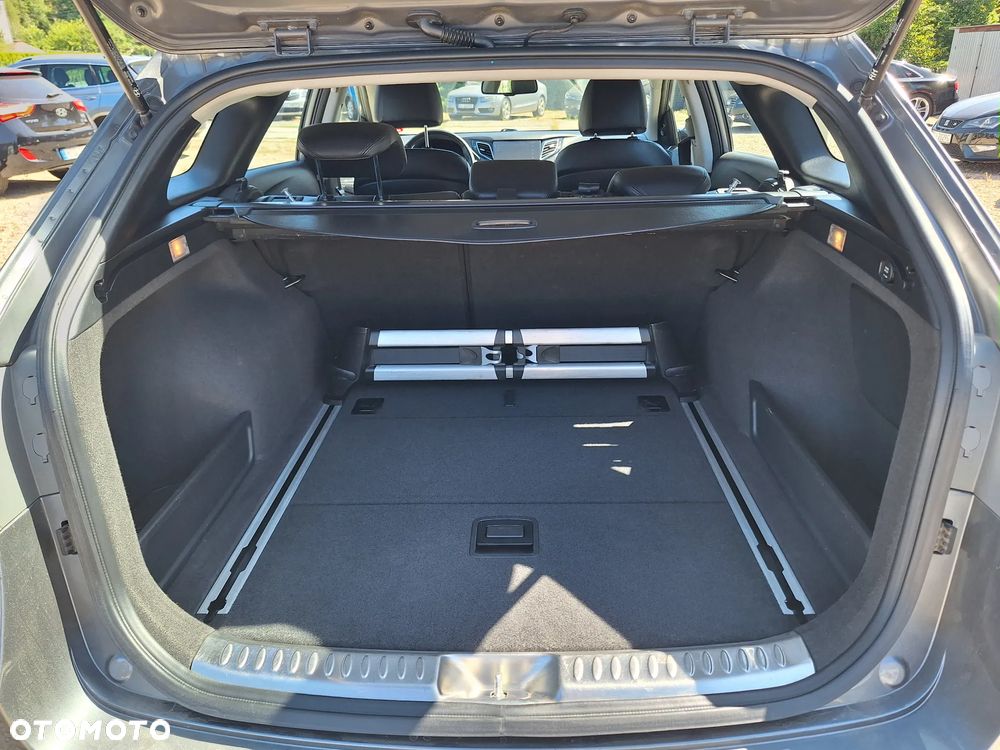 Hyundai i40 Kombi 1.7 CRDi Style - 16