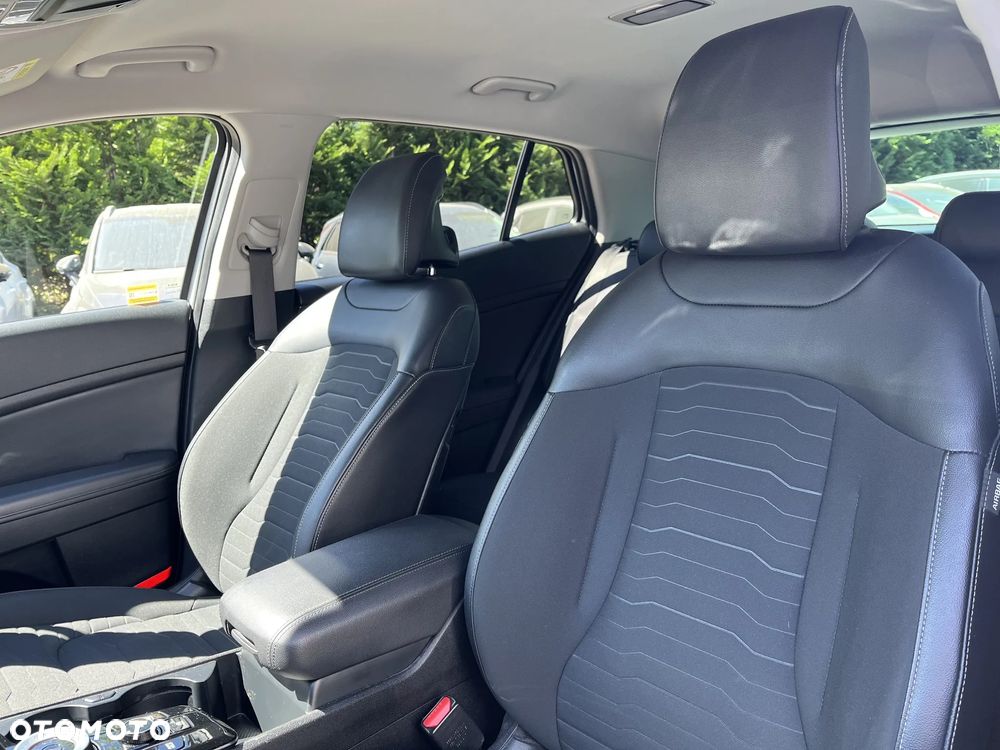 Kia Sportage 1.6 T-GDI MHEV Business Line 2WD DCT - 11