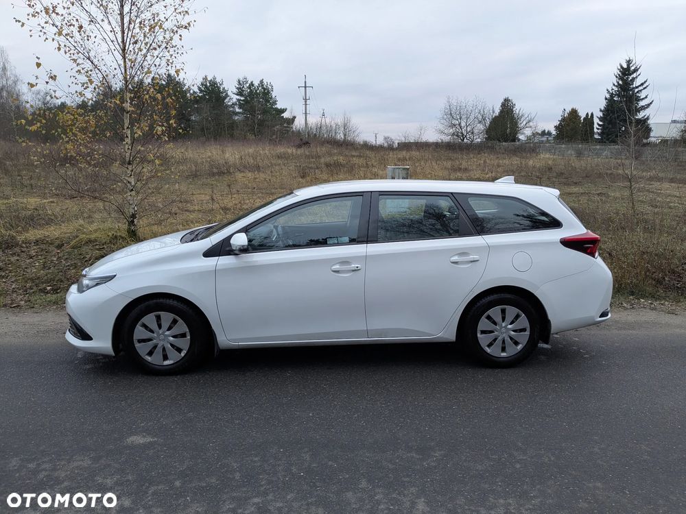 Toyota Auris 1.33 VVT-i Active - 3