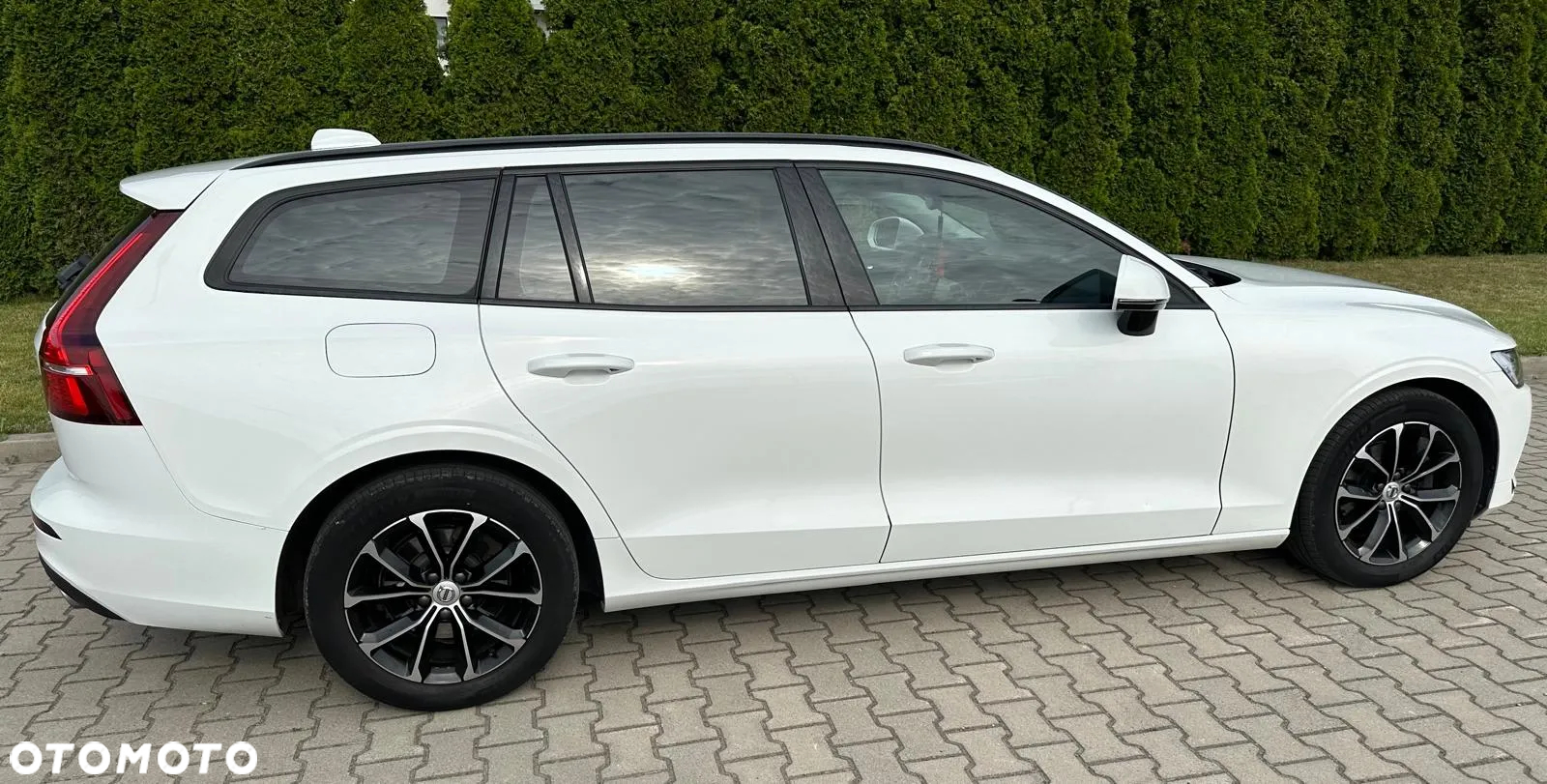 Volvo V60 D4 Momentum Pro - 3