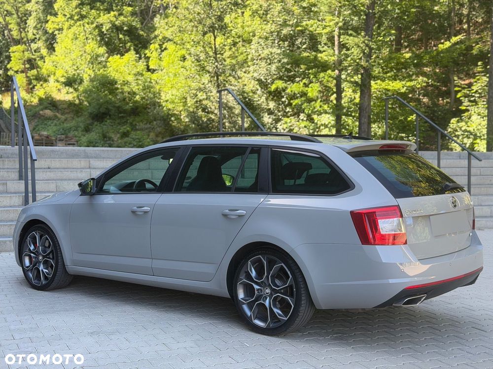Skoda Octavia 2.0 TDI RS Challenge DSG - 16