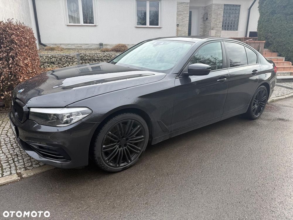 BMW Seria 5 530d Sport Line - 4