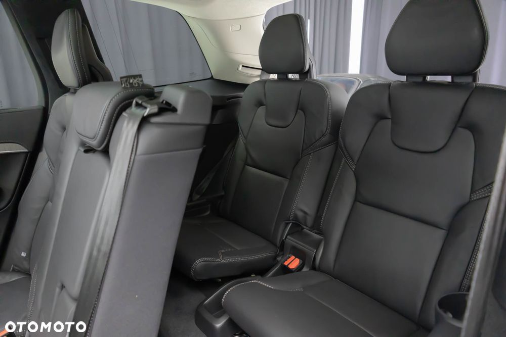 Volvo XC 90 T8 AWD Recharge Ultimate Dark - 32