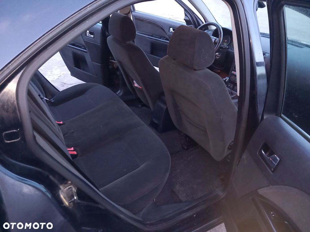 Ford Mondeo - 9