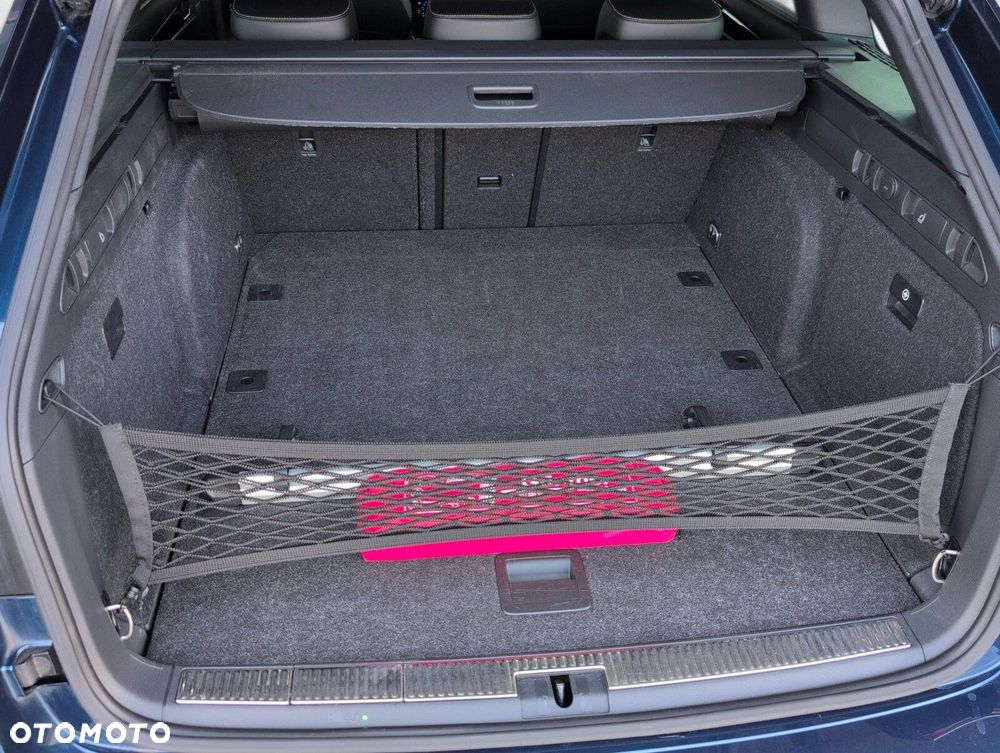 Skoda Superb 2.0 TDI SCR L&K DSG - 10