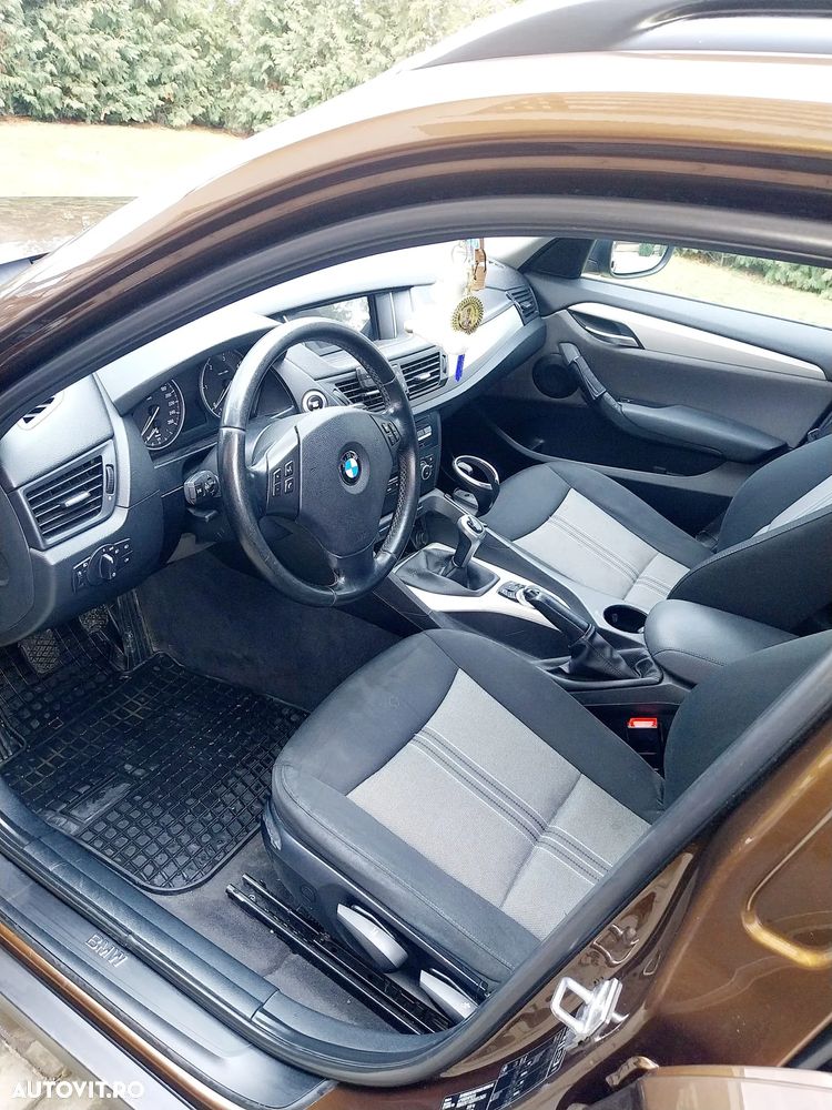 BMW X1 sDrive18d xLine - 9