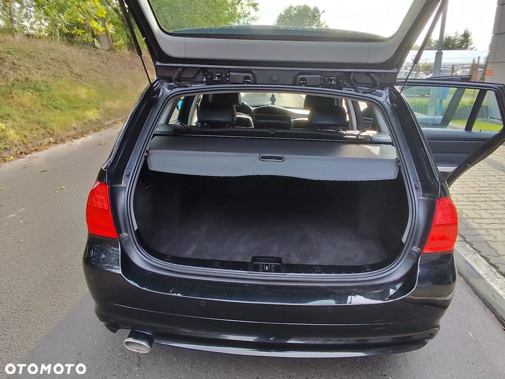 BMW Seria 3 - 16