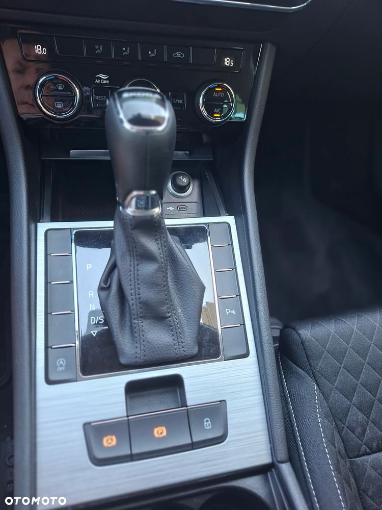Skoda Superb 2.0 TDI Ambition DSG7 - 31