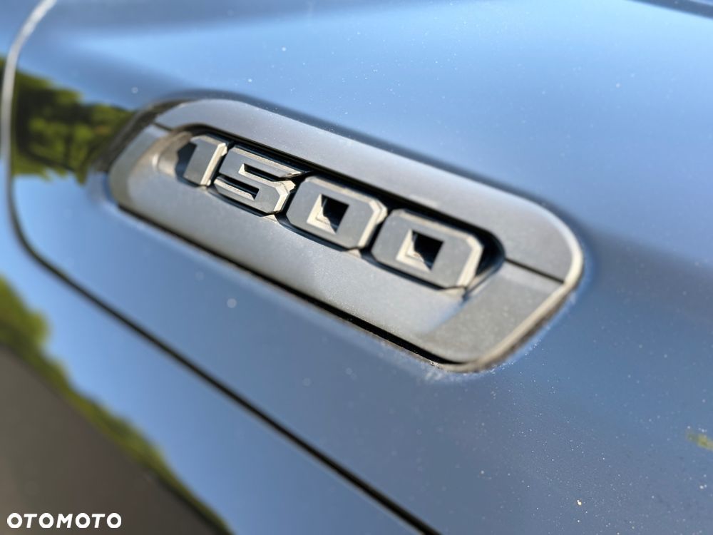 RAM 1500 - 18