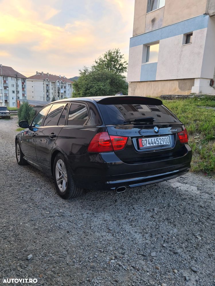 BMW 3 Series 2010 — imagine 4