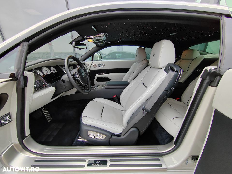 Rolls-Royce Wraith Black Badge - 10